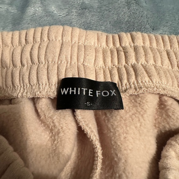 White Fox nude lounge shorts - Picture 4 of 4